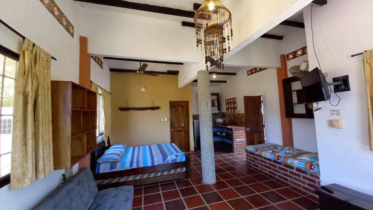 Hostal La Casa De Felipe Hostel Taganga Kültér fotó