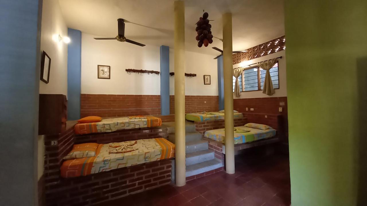 Hostal La Casa De Felipe Hostel Taganga Kültér fotó