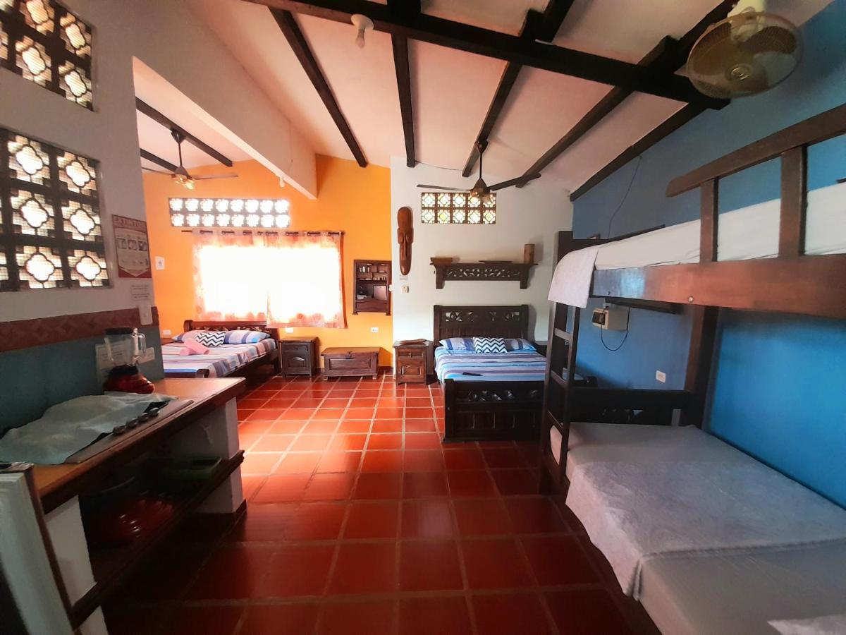 Hostal La Casa De Felipe Hostel Taganga Kültér fotó