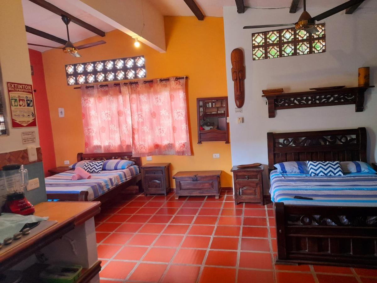 Hostal La Casa De Felipe Hostel Taganga Kültér fotó