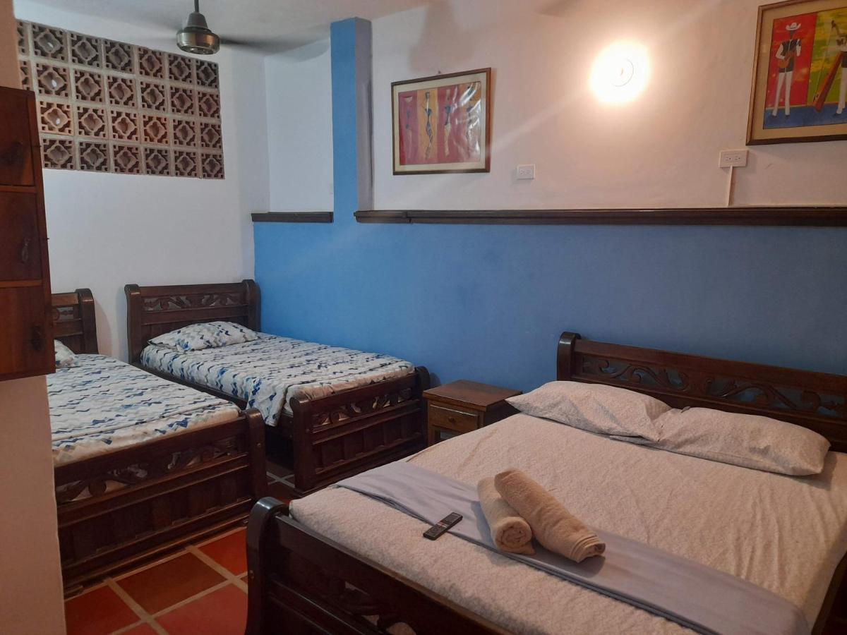 Hostal La Casa De Felipe Hostel Taganga Kültér fotó