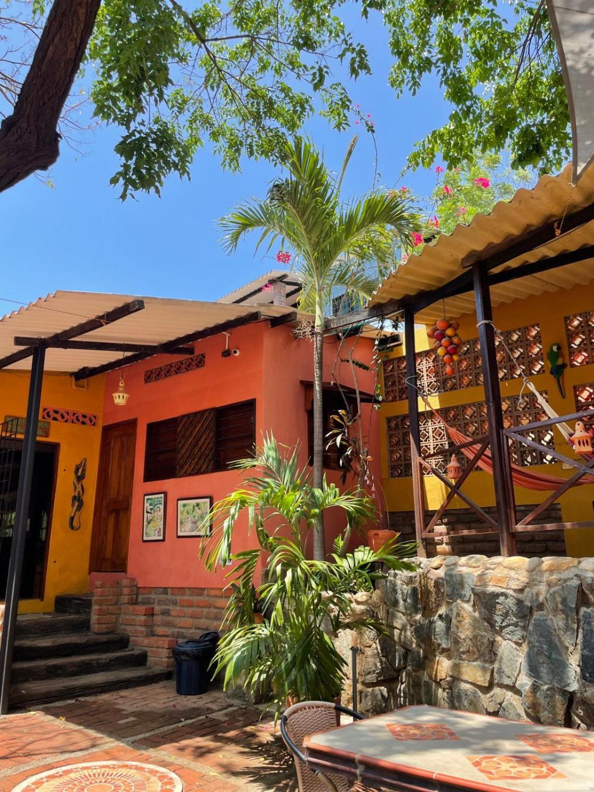 Hostal La Casa De Felipe Hostel Taganga Kültér fotó