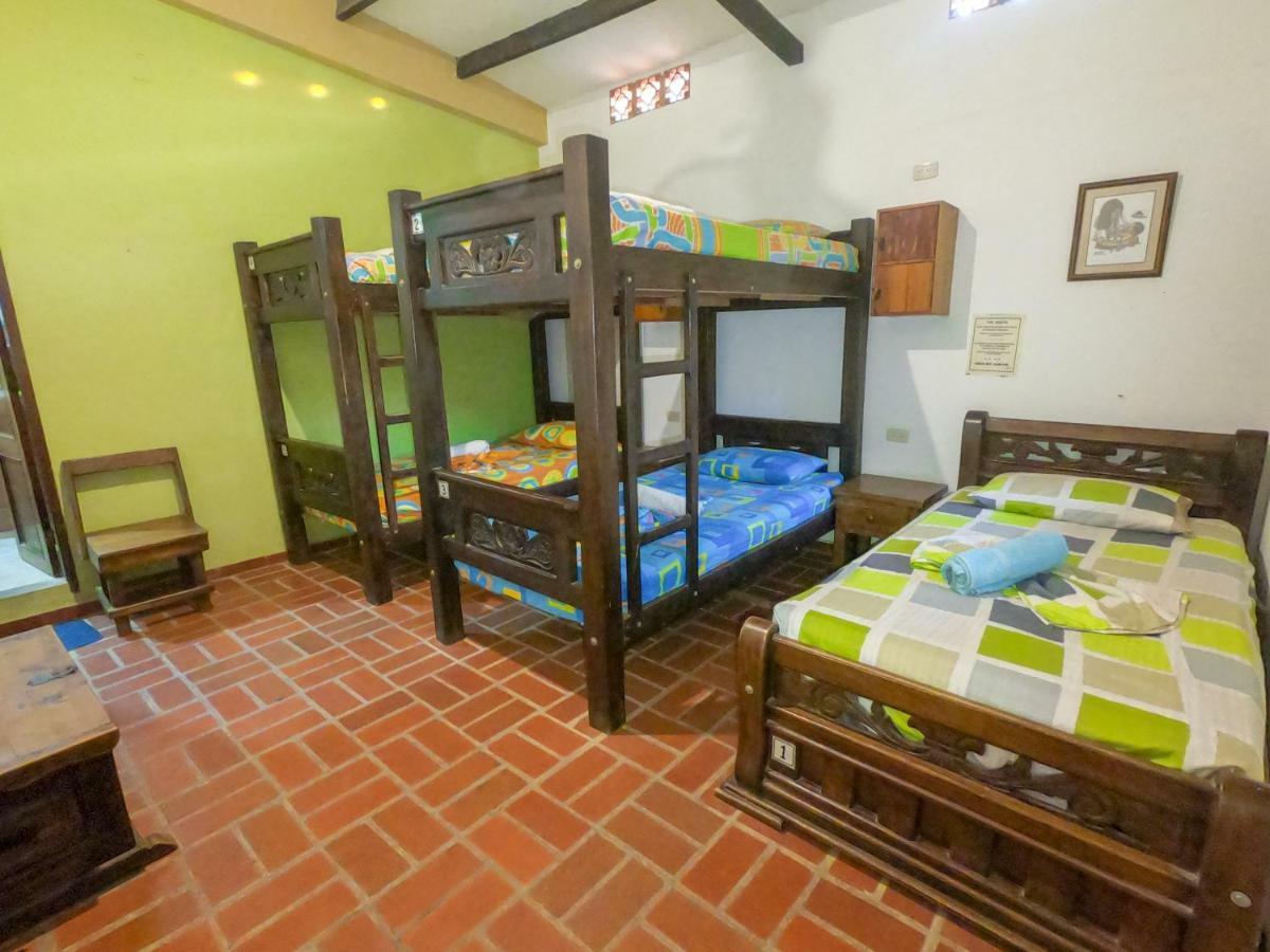 Hostal La Casa De Felipe Hostel Taganga Kültér fotó